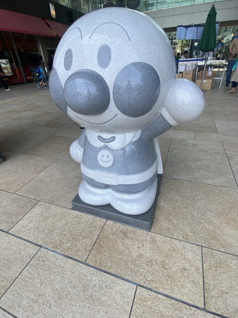 アンパンマンの像